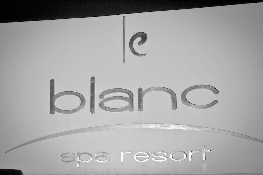 le blanc spa resort hotel sign
