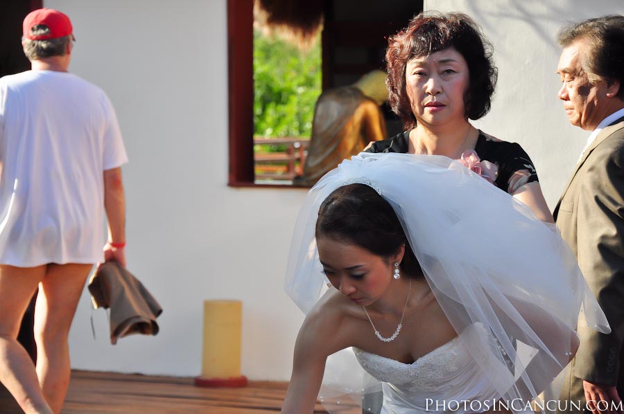 https://www.photosincancun.com/ Professional Wedding Photo Services in Mexico