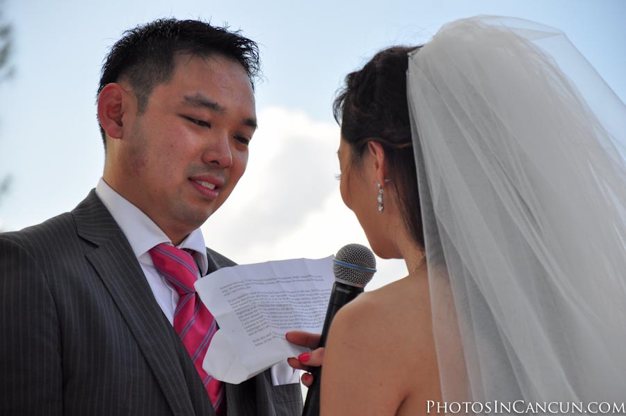 Professional Wedding photojournalists in Cancun Mexico