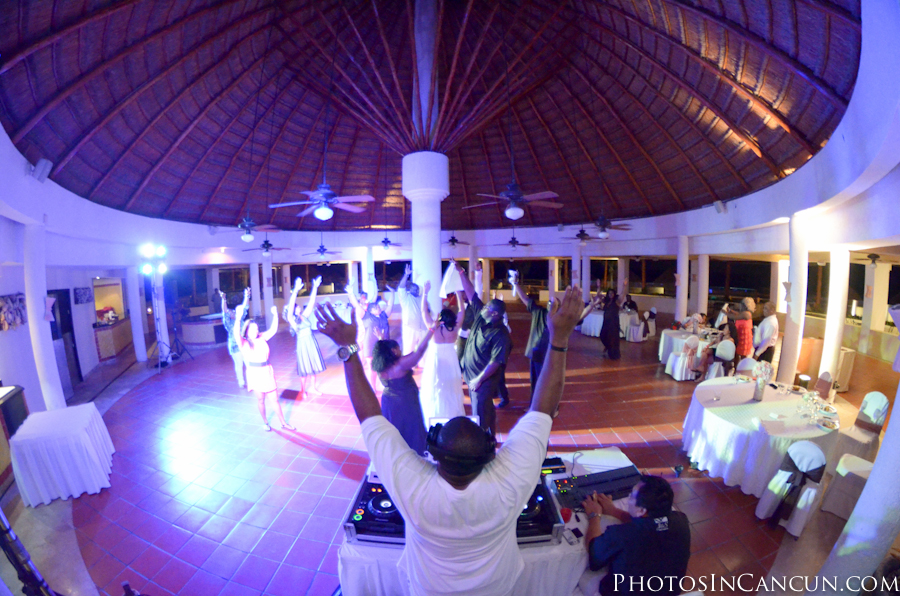 https://www.photosincancun.com/ Gran Melia Wedding Photographer