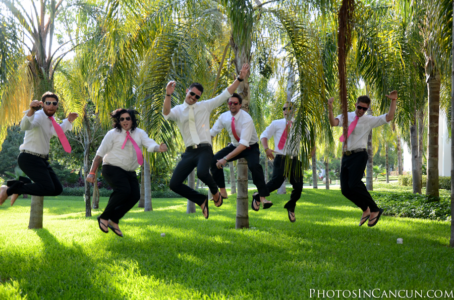 https://www.photosincancun.com/ Riviera Maya Wedding photographer
