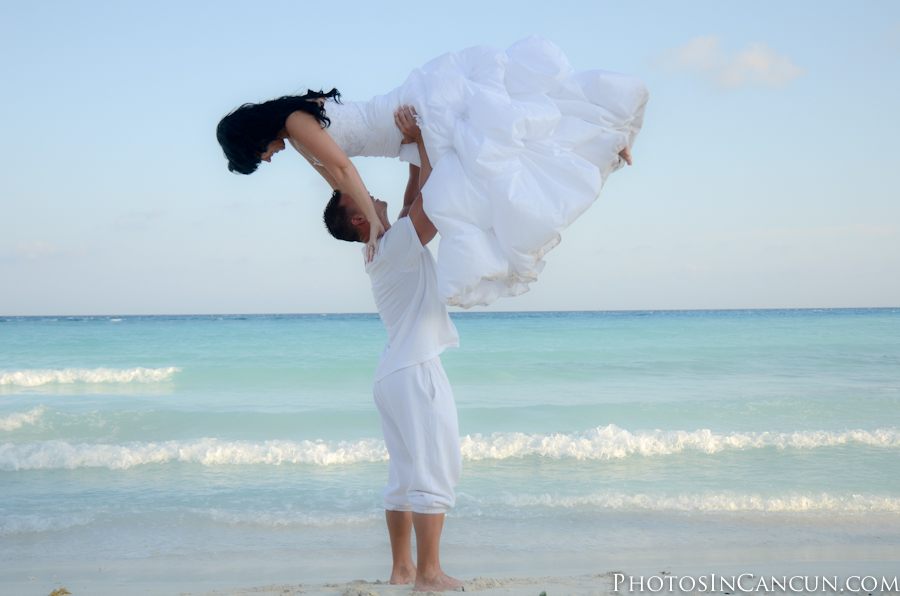 TTD Trash the dress session in Cancun