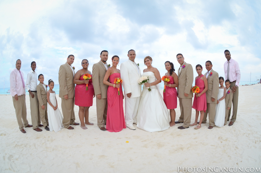 Photos In Cancun - Gran Caribe Real Cancun Wedding Photos
