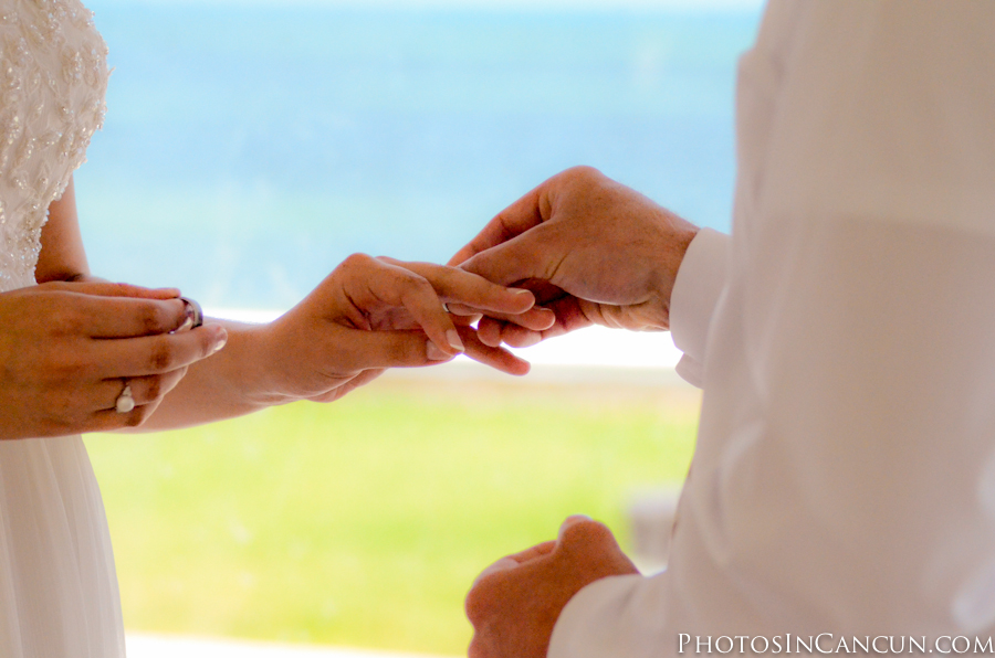 https://www.photosincancun.com/ Photos In Cancun Wedding Photography