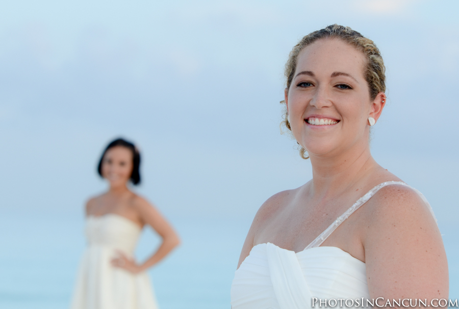 https://www.photosincancun.com/ Gay Friendly Wedding in Cancun, Beach Photos