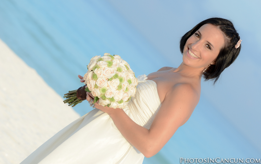 https://www.photosincancun.com/ Gay Wedding, Beach Photographers