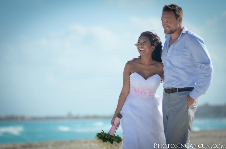 https://www.photosincancun.com/ Trash The Dress - Bridal Make Up Package