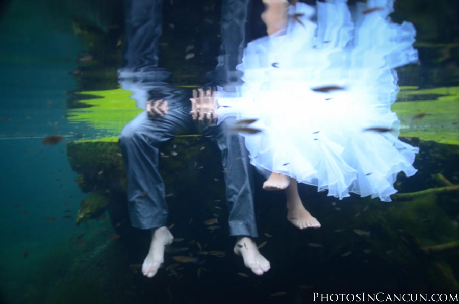 https://www.photosincancun.com/ Trash The Dress - Bridal Make Up Package
