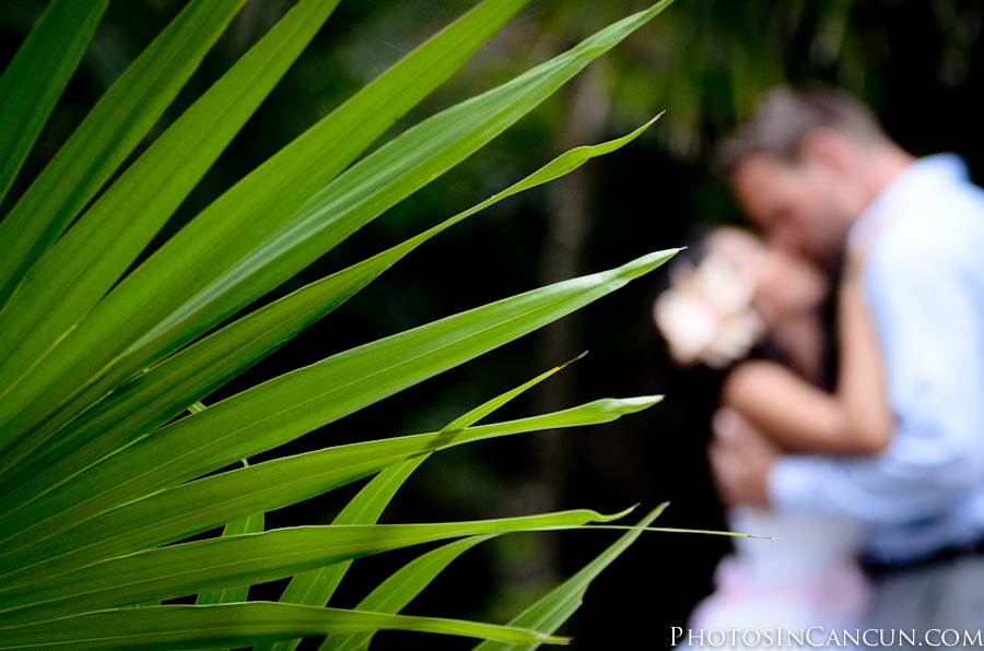https://www.photosincancun.com/ Trash The Dress - Bridal Make Up Package