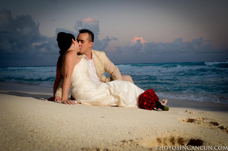 https://www.photosincancun.com/ Sun Palace Destination Wedding Photography