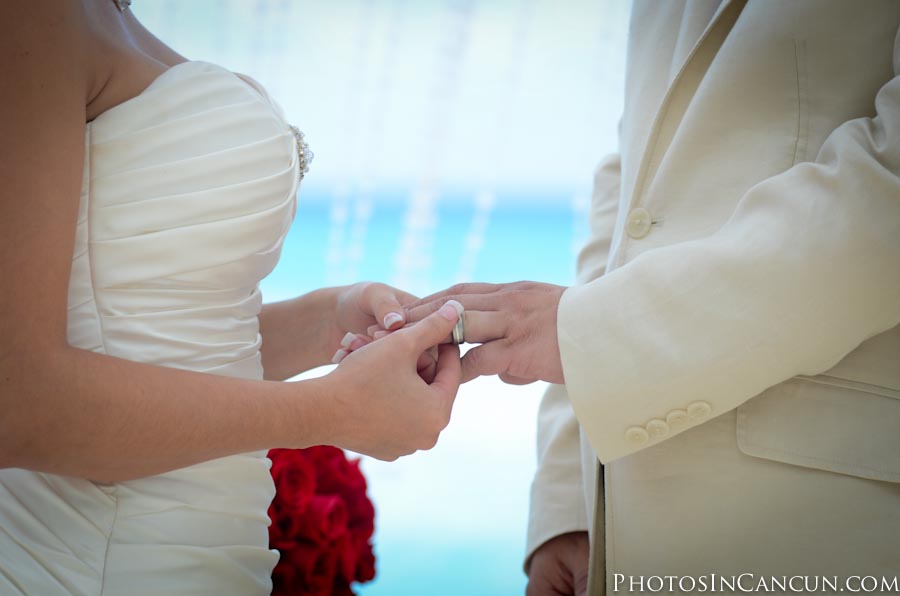 https://www.photosincancun.com/ Sun Palace Destination Wedding Photography