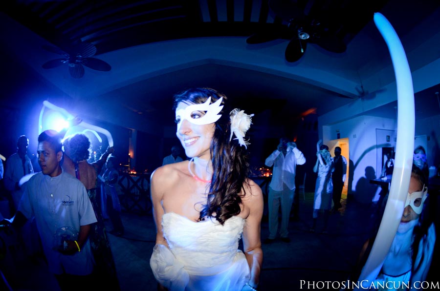 https://www.photosincancun.com/ Now Jade Photography Videography Packages