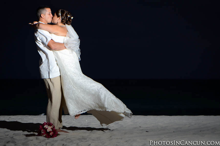 https://www.photosincancun.com/ Cancun Mexico Candid Wedding Photojournalists