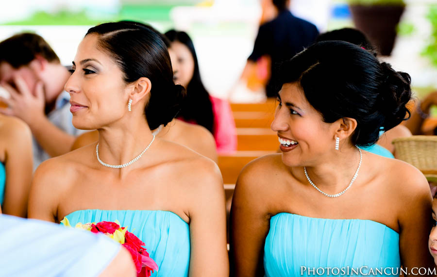 https://www.photosincancun.com/ Photojournalistic Wedding Photos