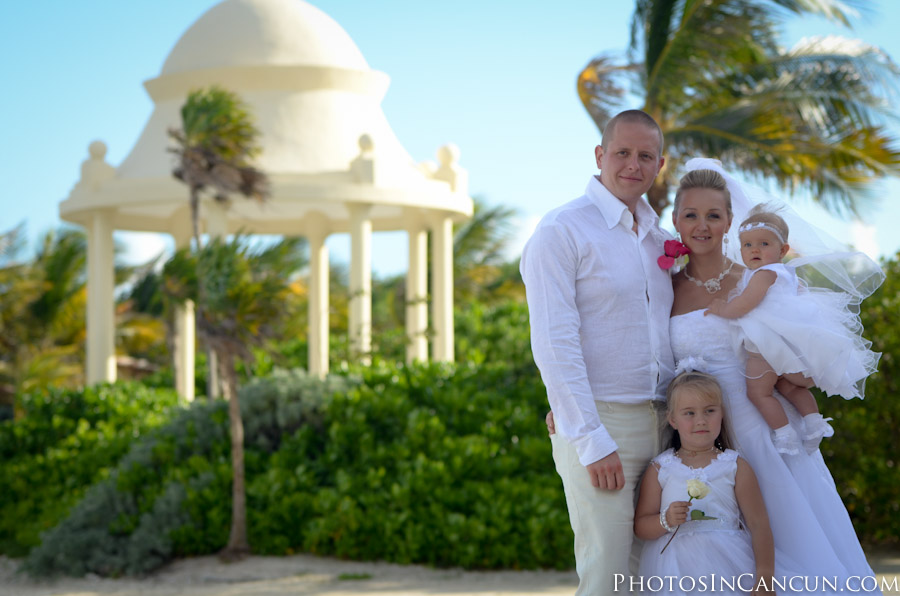 https://www.photosincancun.com/ Grand Palladium Wedding Photography Las Rocas
