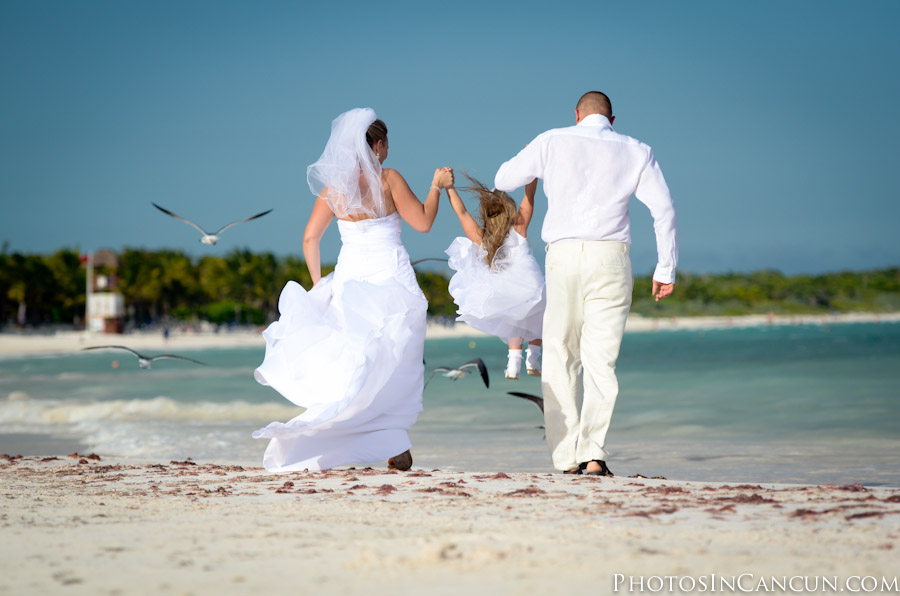 https://www.photosincancun.com/ Kids Will Be Kids !