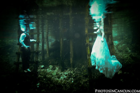 Photos In Cancun – Day After Session + Trash The Dress Cenote