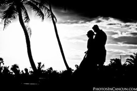 Photos In Cancun – Dreams Tulum Wedding Photographer