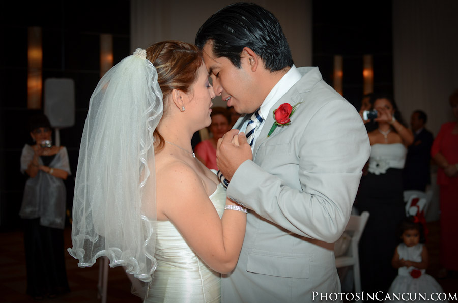 https://www.photosincancun.com/ Wedding Reception Playacar Palace Playa Del Carmen Mexico