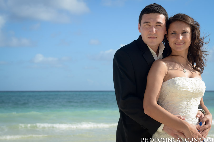Wash The Dress with Photos In Cancun