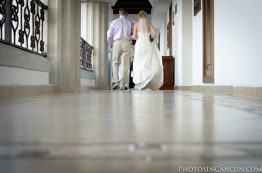 https://www.photosincancun.com/ The-Royal-Cancun-Wedding-Photographers