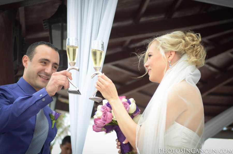 https://www.photosincancun.com/ The-Royal-Cancun-Wedding-Photographer