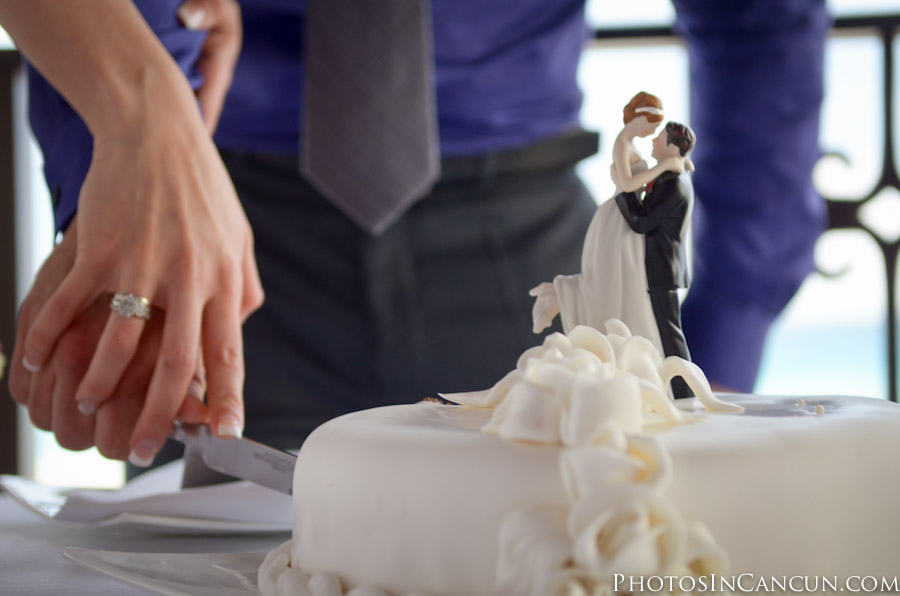 https://www.photosincancun.com/ The-Royal-Cancun-Wedding-Photographer