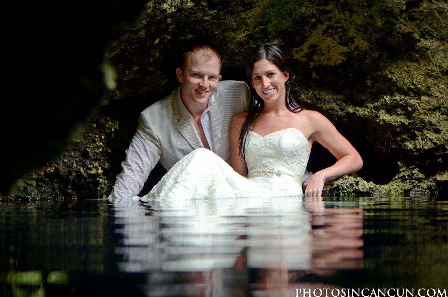 Trash The Dress Cancun Rock the Dress - Newlywed Session - Underwater - Trash The Dress Cancun