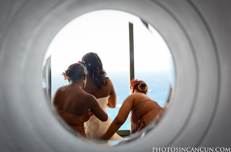 Photos In Cancun - Dreams Cancun Wedding Photographer