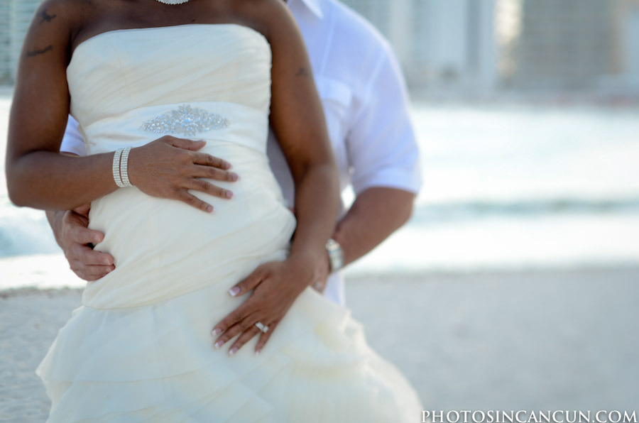 www.photosincancun.com Day After Maternity Photo Session Dreams Cancun Mexico