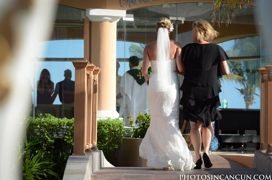 www.photosincancun.com Moon Palace Chapel Wedding Photos
