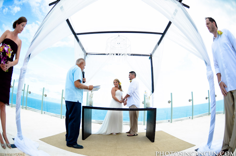 www.photosincancun.com Professional Wedding photography, Beach Palace in Cancun Mexico