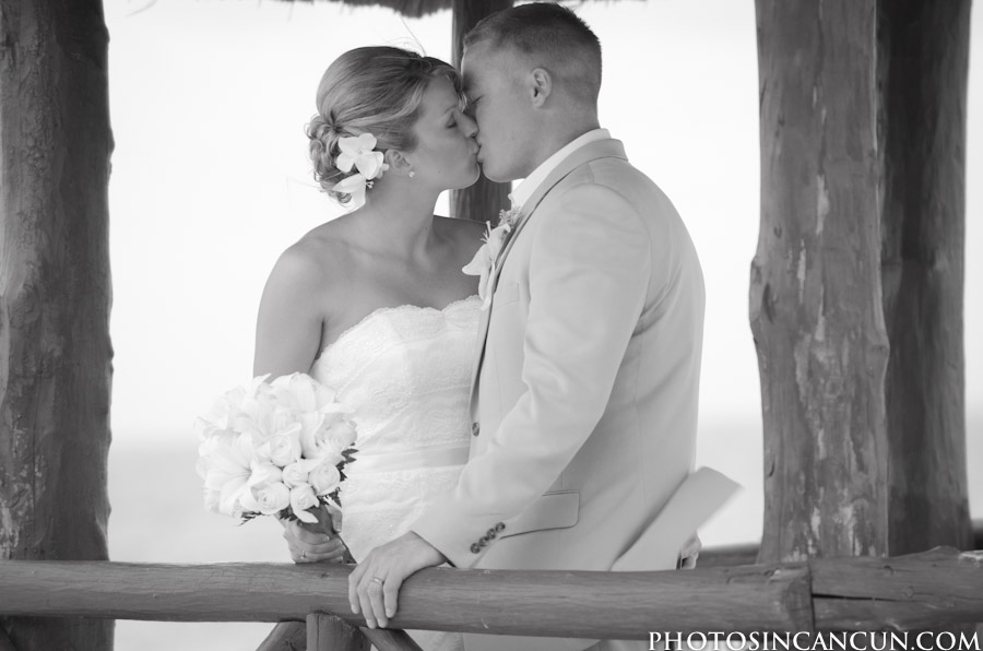 www.photosincancun.com Moon Palace Wedding Photographers