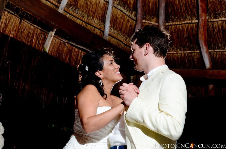 https://www.photosincancun.com/ Tulum Beach Wedding Reception