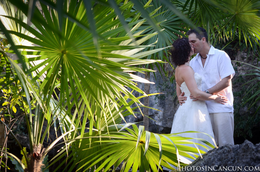 https://www.photosincancun.com/ Photos In Cancun - Cave Cenote TTD + Underwater Photography