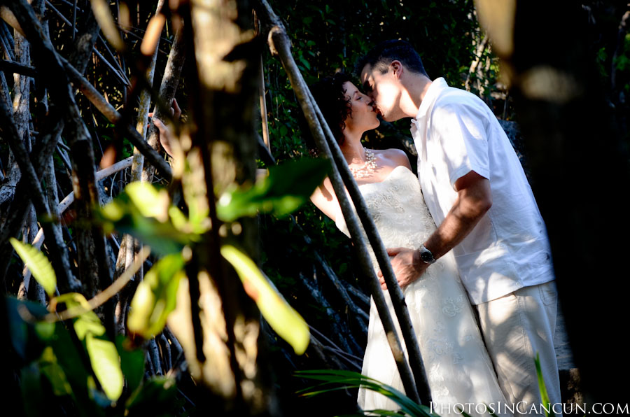 https://www.photosincancun.com/ Photos In Cancun - Cave Cenote TTD + Underwater Photography