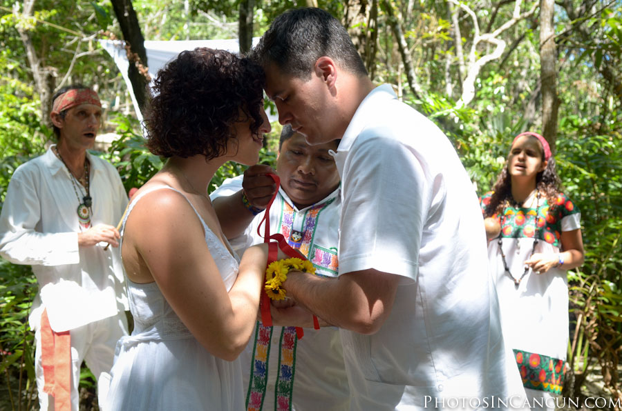 https://www.photosincancun.com/ Mayan Ceremony Pueblo Sacbe