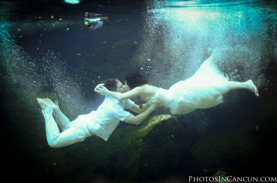 https://www.photosincancun.com/ Photos In Cancun - Cave Cenote TTD + Underwater Photography