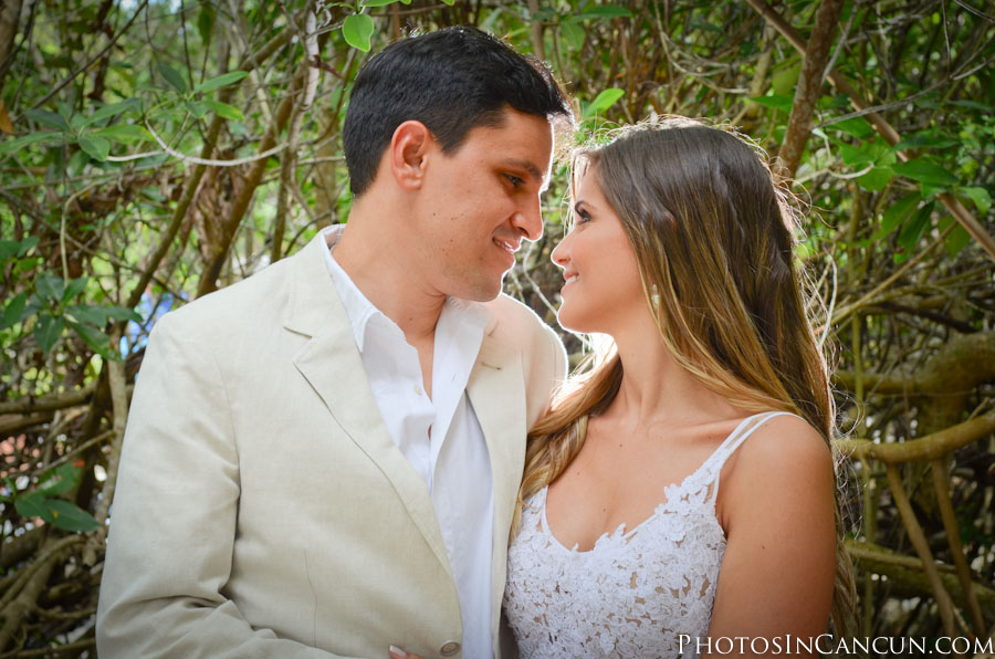 https://www.photosincancun.com/ Photos In Cancun - Sunrise Bridal Session - Underwater Trash The Dress