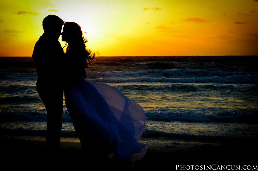 https://www.photosincancun.com/ Photos In Cancun - Sunrise Bridal Session - Underwater Trash The Dress