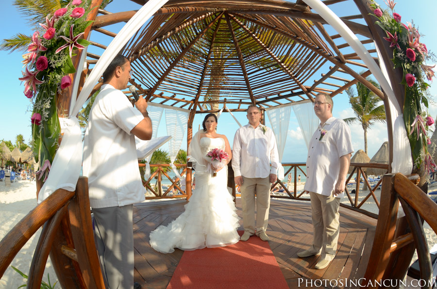 https://www.photosincancun.com/