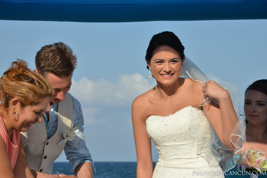 ©www.photosincancun.com