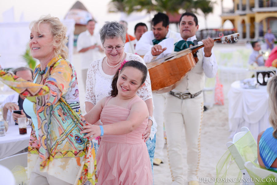©www.photosincancun.com