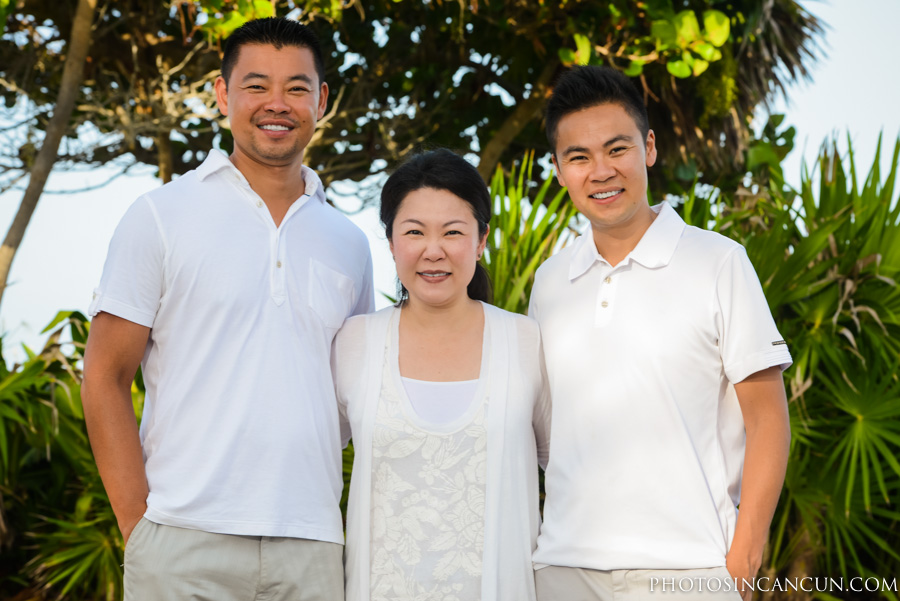 family photos in cancun