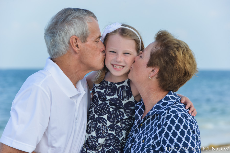 family photos in cancun