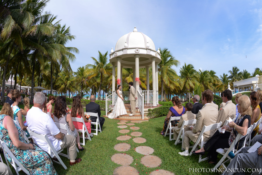 ©www.photosincancun.com