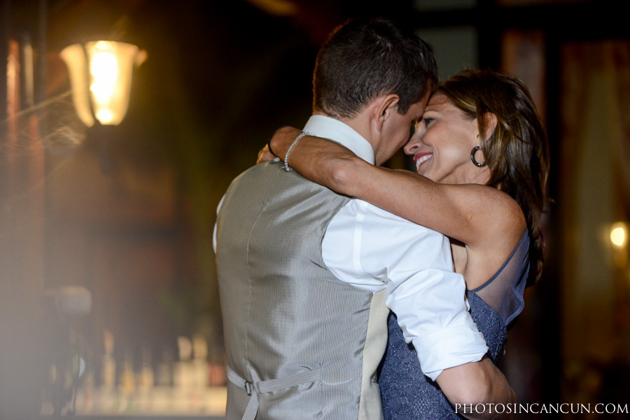 Now Sapphire Wedding Photograher Recption on the Sky Terrace