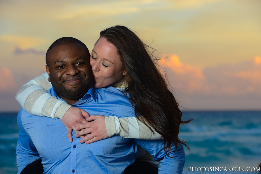 Cancun Family Sunset Photo Session