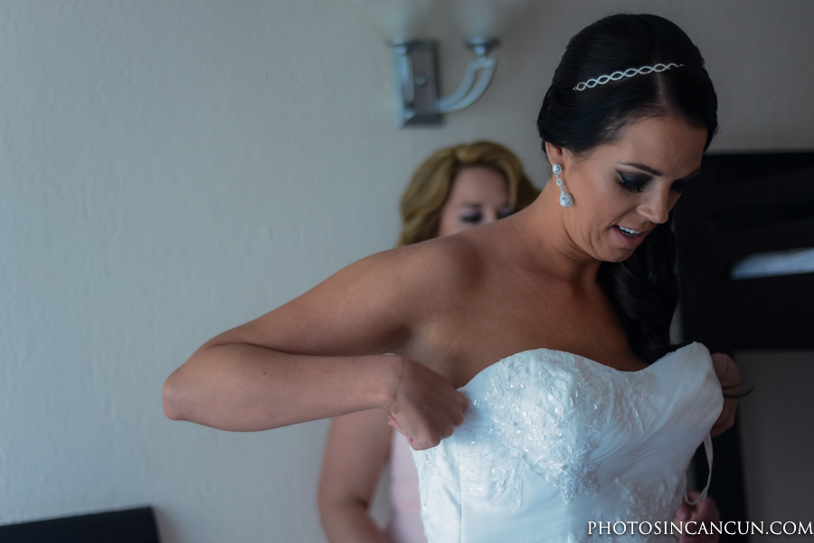 Crown Paradise Club Cancun Beach Wedding