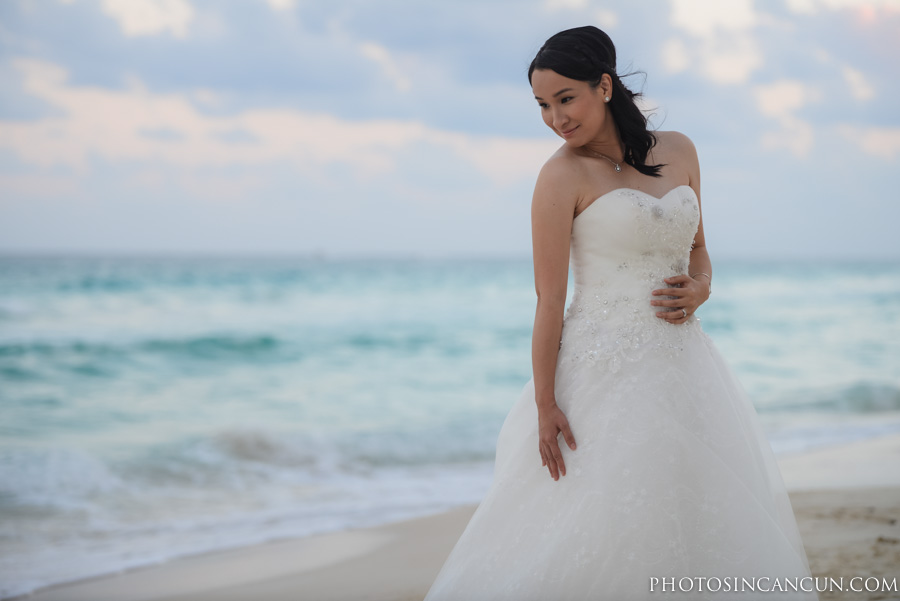 Cancun Sunset Pre Wedding Photo Session